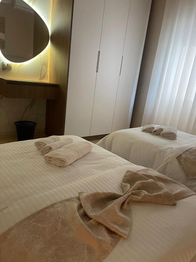 Kejsi Apartments Tirana Esterno foto
